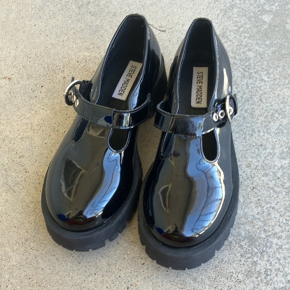 Steve Madden Black Patent Leather Chunky Sole Shoes, 6 - Picture 3 of 8